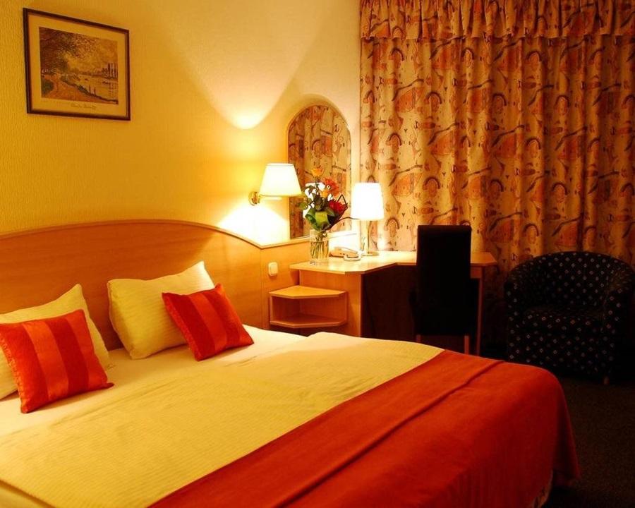 Orion Varkert Hotel 3*