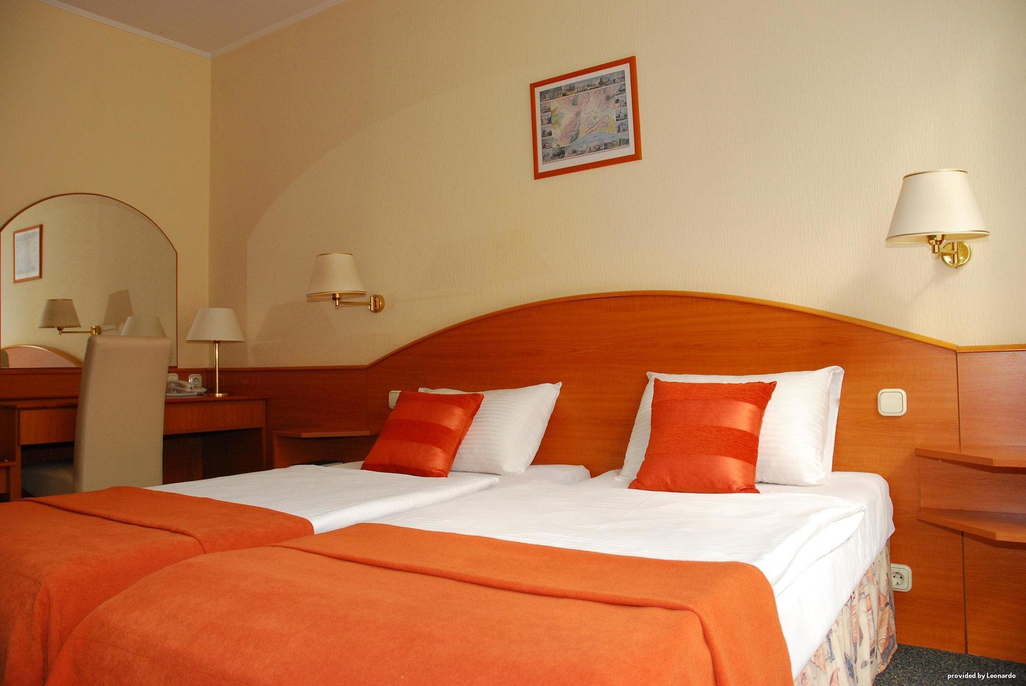 Orion Varkert Hotel 3*