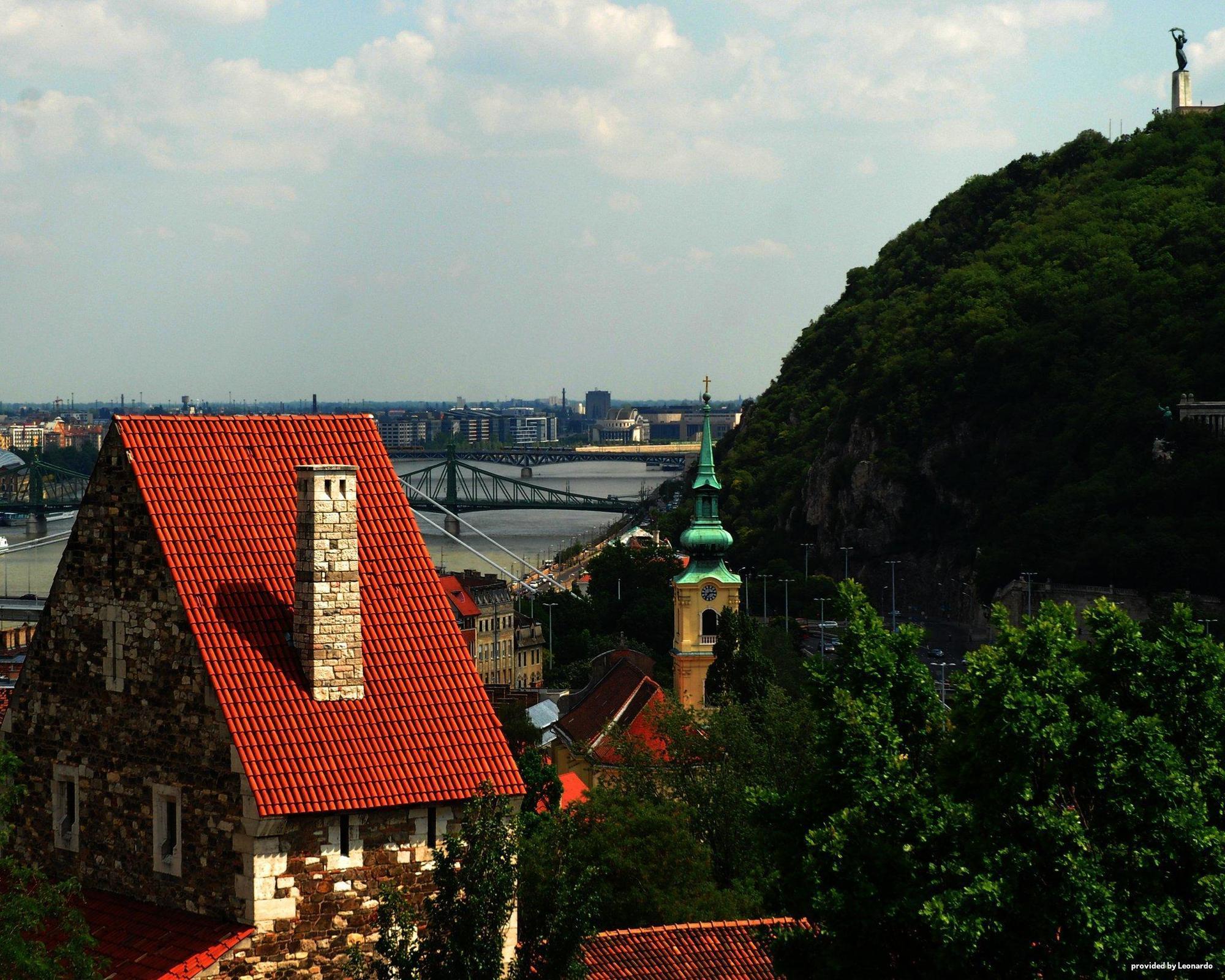 Orion Varkert Hotel Budapeste