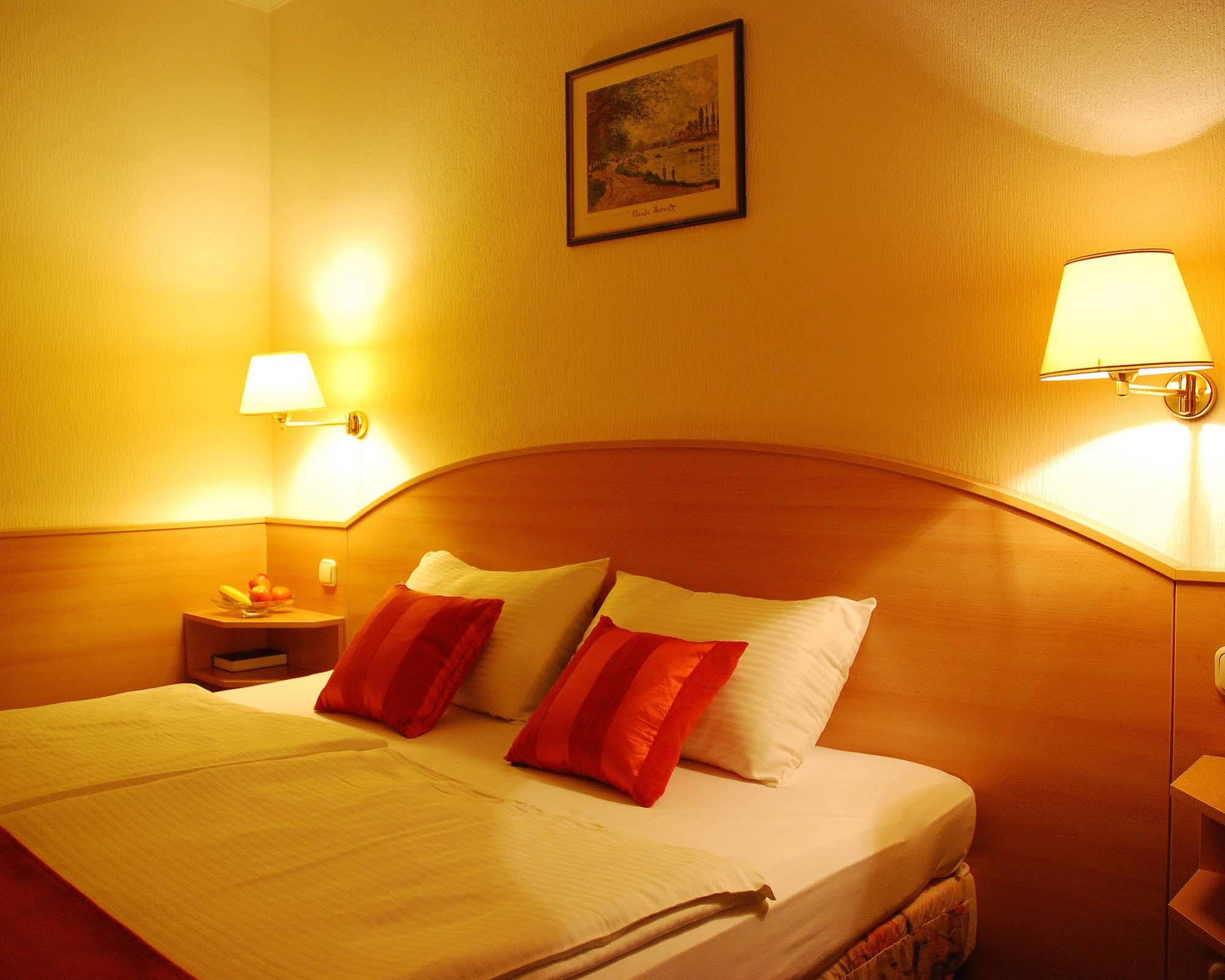 Orion Varkert Hotel 3*