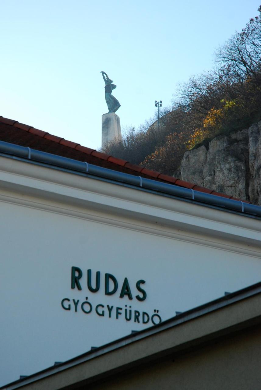 Orion Varkert Budapeste